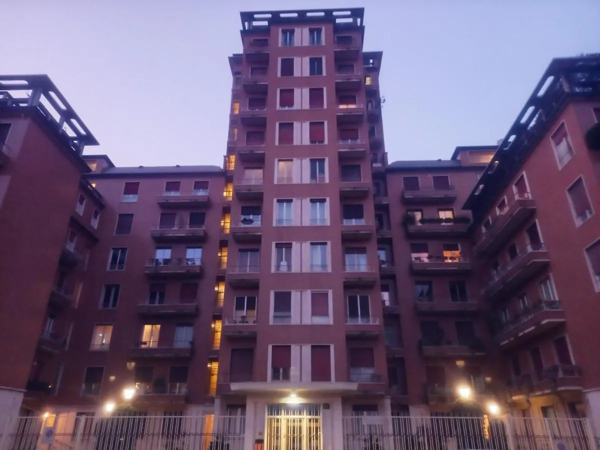 Apartamento Bilocale 7 Piano Balcone Vista Skyline Milán 0*,  Italia