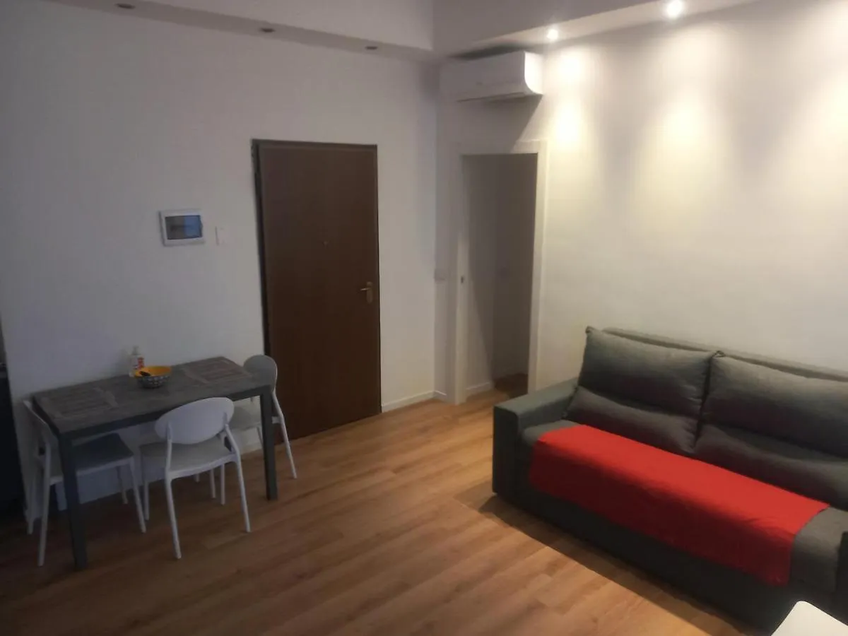 Bilocale 7 Piano Balcone Vista Skyline Apartment Milan