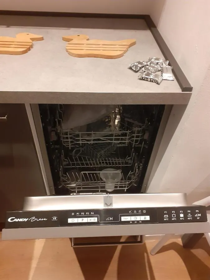 Apartamento Bilocale 7 Piano Balcone Vista Skyline Milán Italia